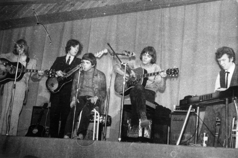 bpendulummettuuronstagejan1971.jpg